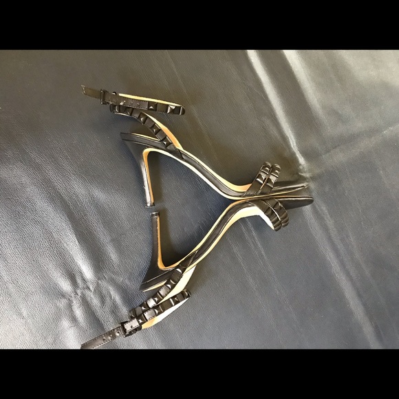 BCBG Generation black ankle strap heel sandals - Picture 3 of 5